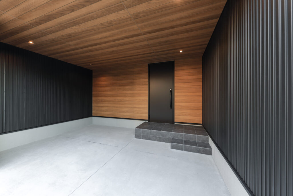 ビルトインガレージと玄関が一体の間取りとは