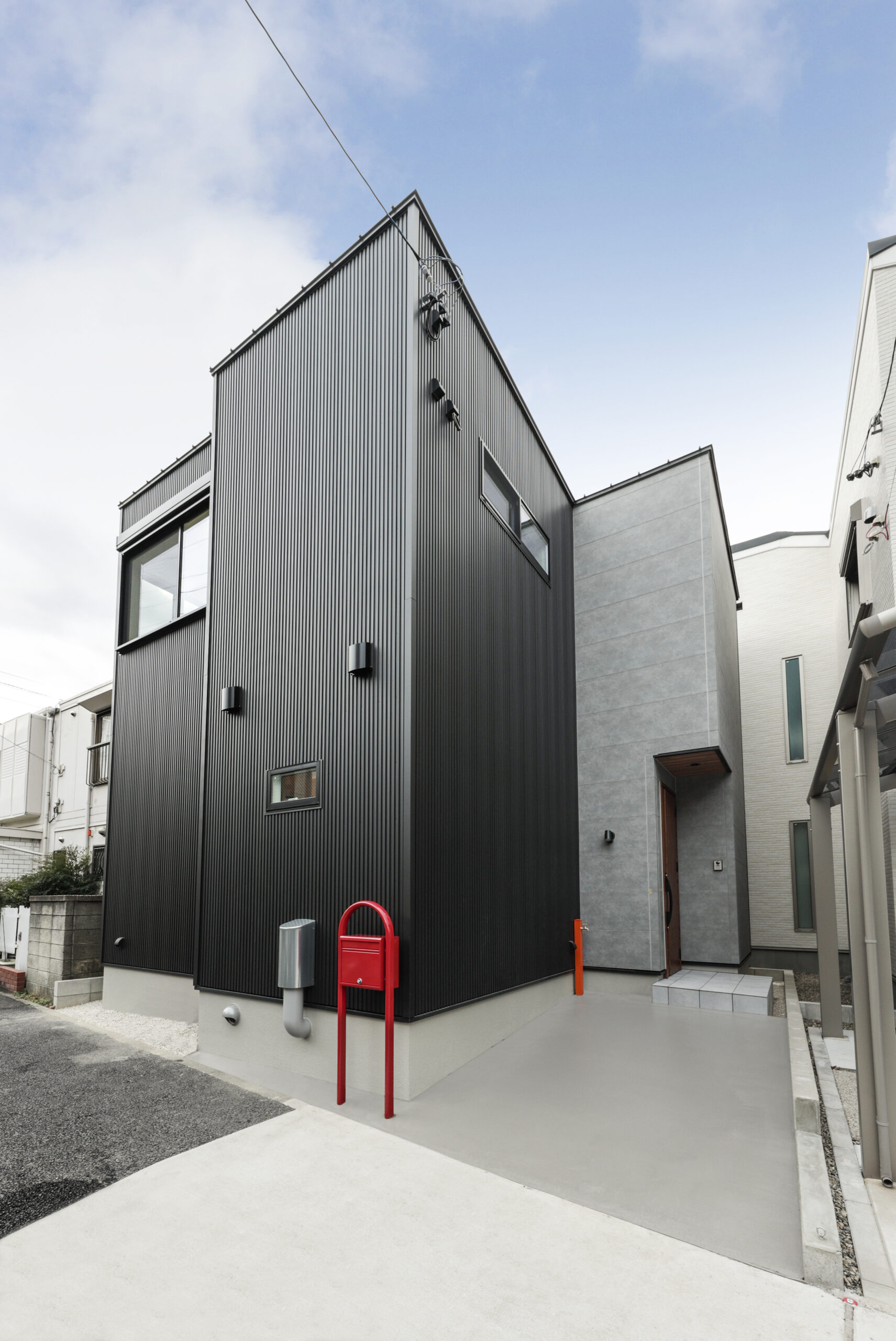 愛知県名古屋市注文住宅｜明るい吹き抜けリビング